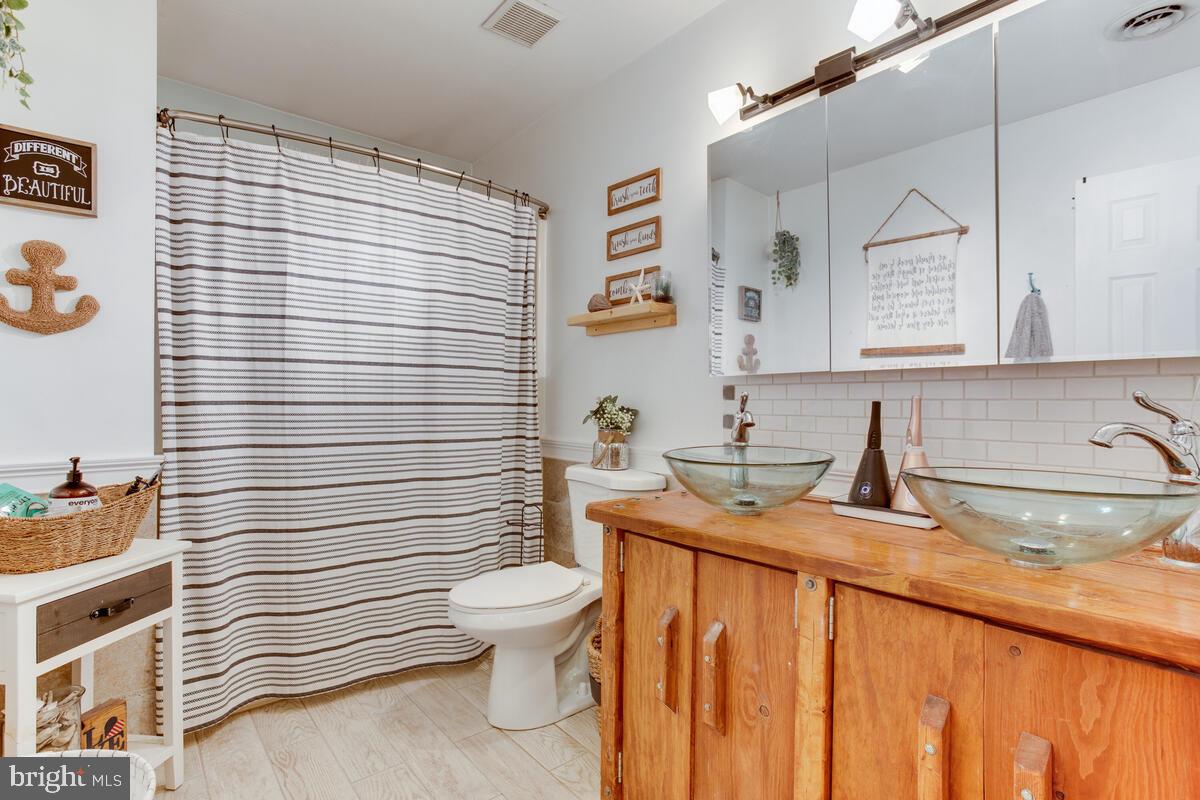 KENT ISLAND ESTATES - Residential