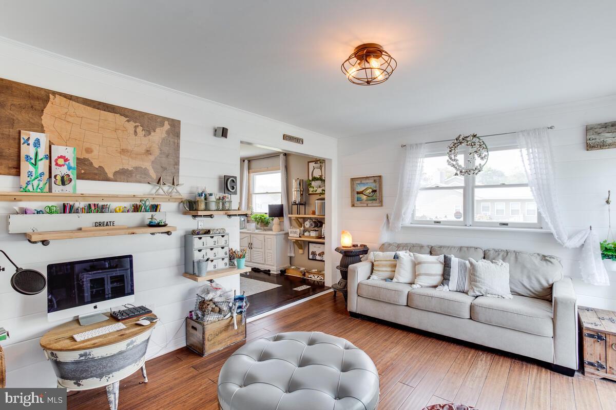 KENT ISLAND ESTATES - Residential