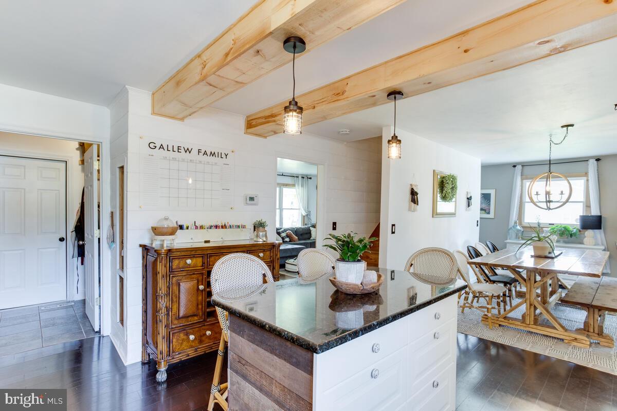 KENT ISLAND ESTATES - Residential