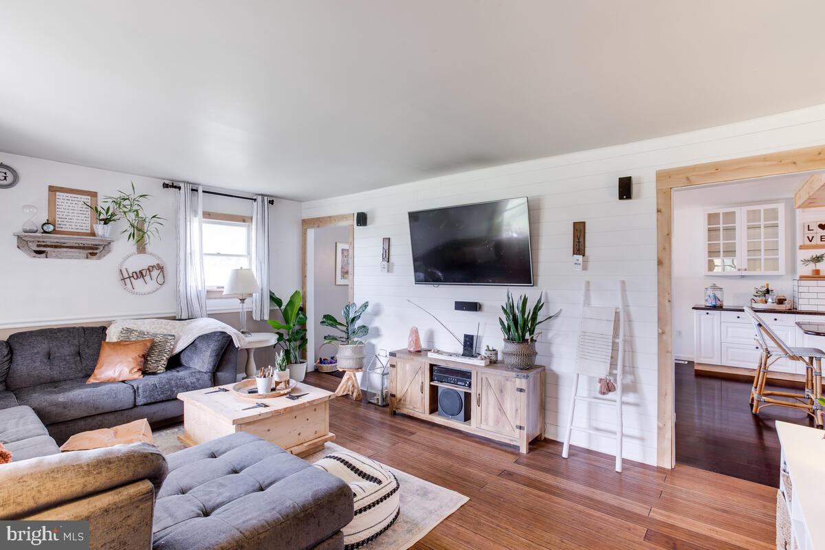 KENT ISLAND ESTATES - Residential