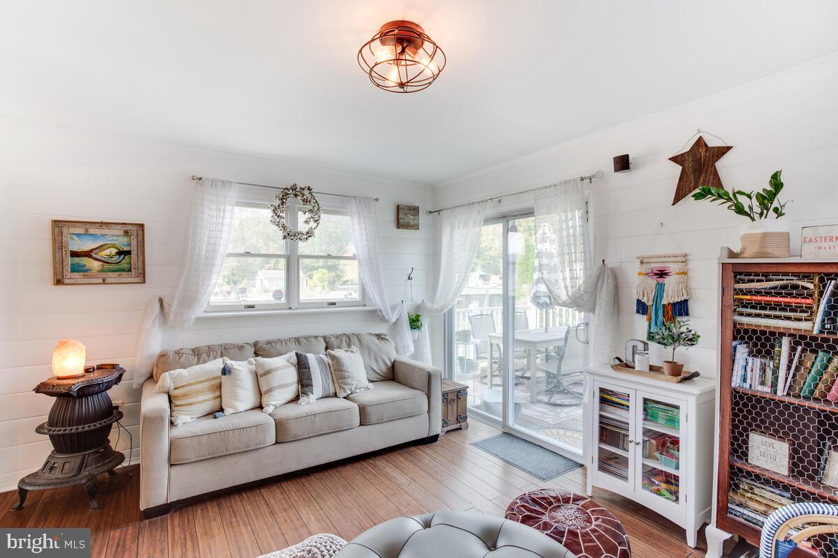 KENT ISLAND ESTATES - Residential