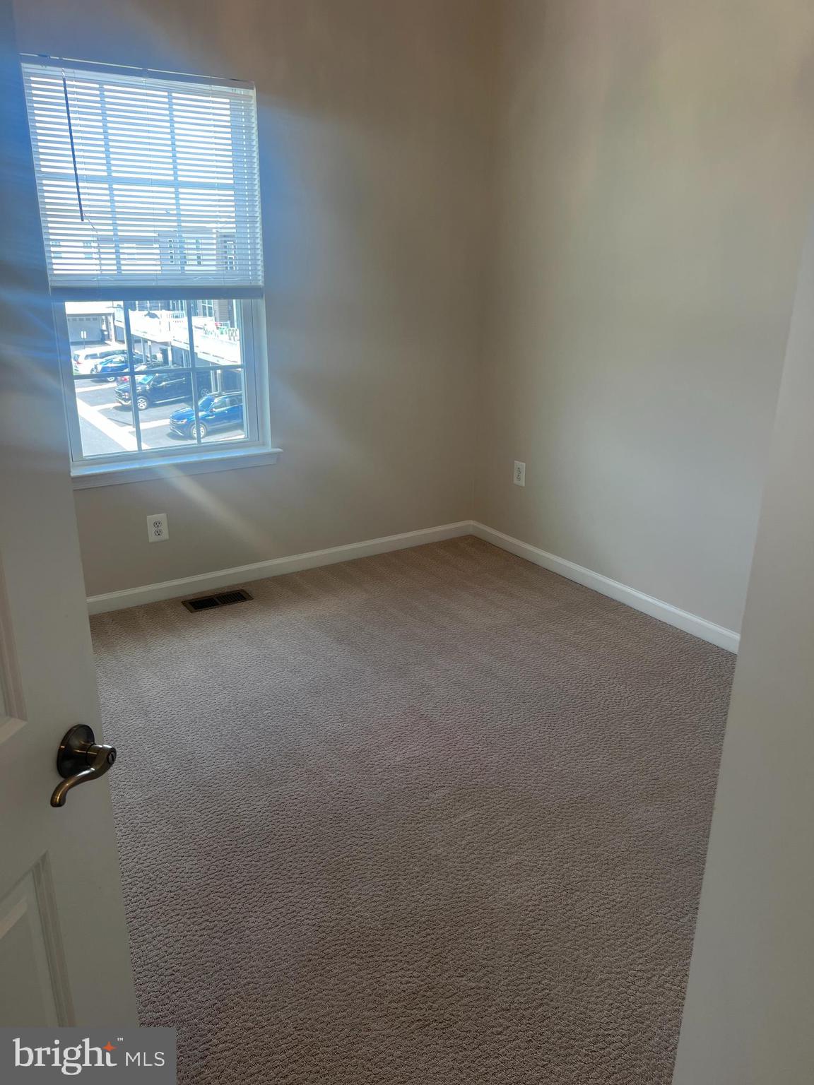 CENTRAL PARK - Residential Lease