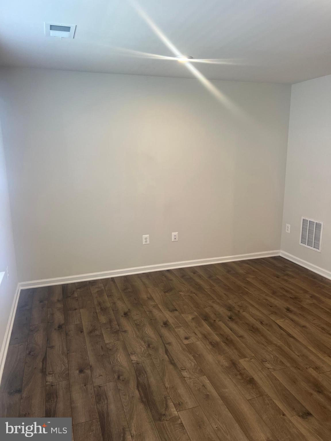 CENTRAL PARK - Residential Lease