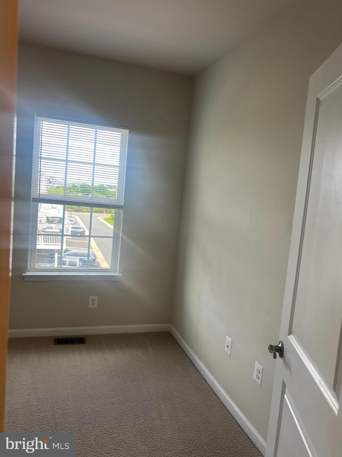 CENTRAL PARK - Residential Lease