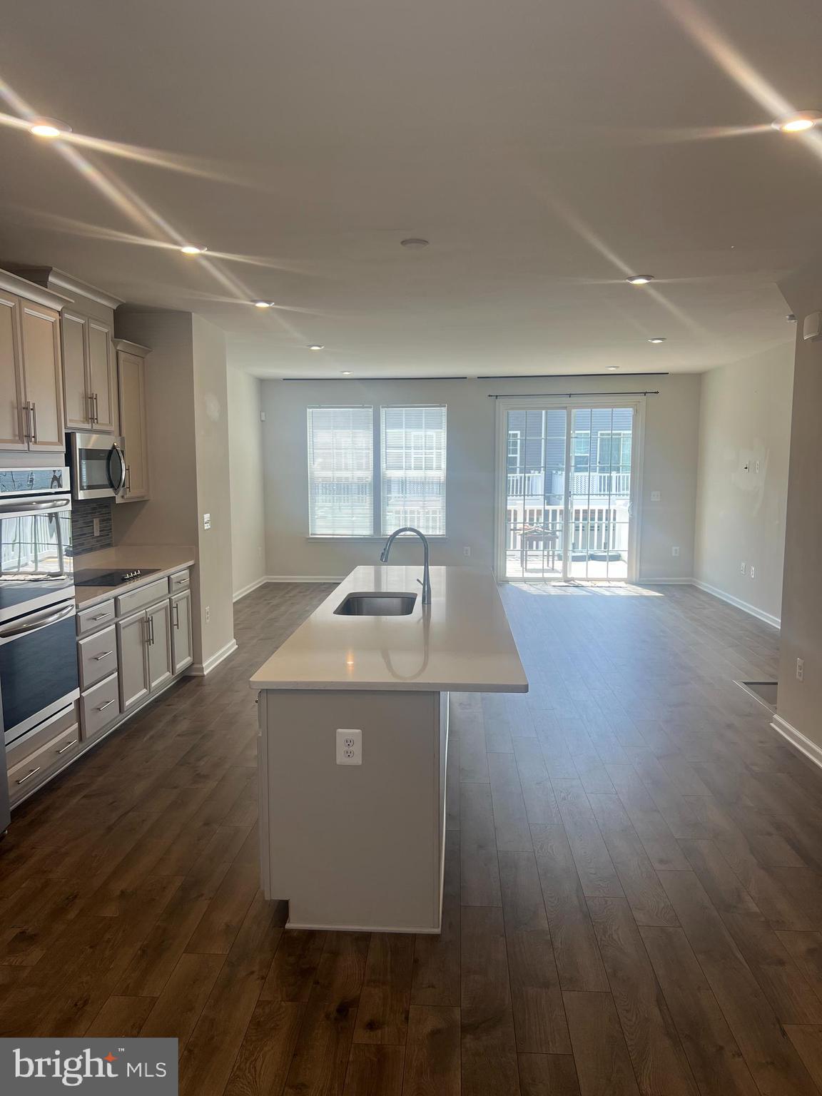 CENTRAL PARK - Residential Lease