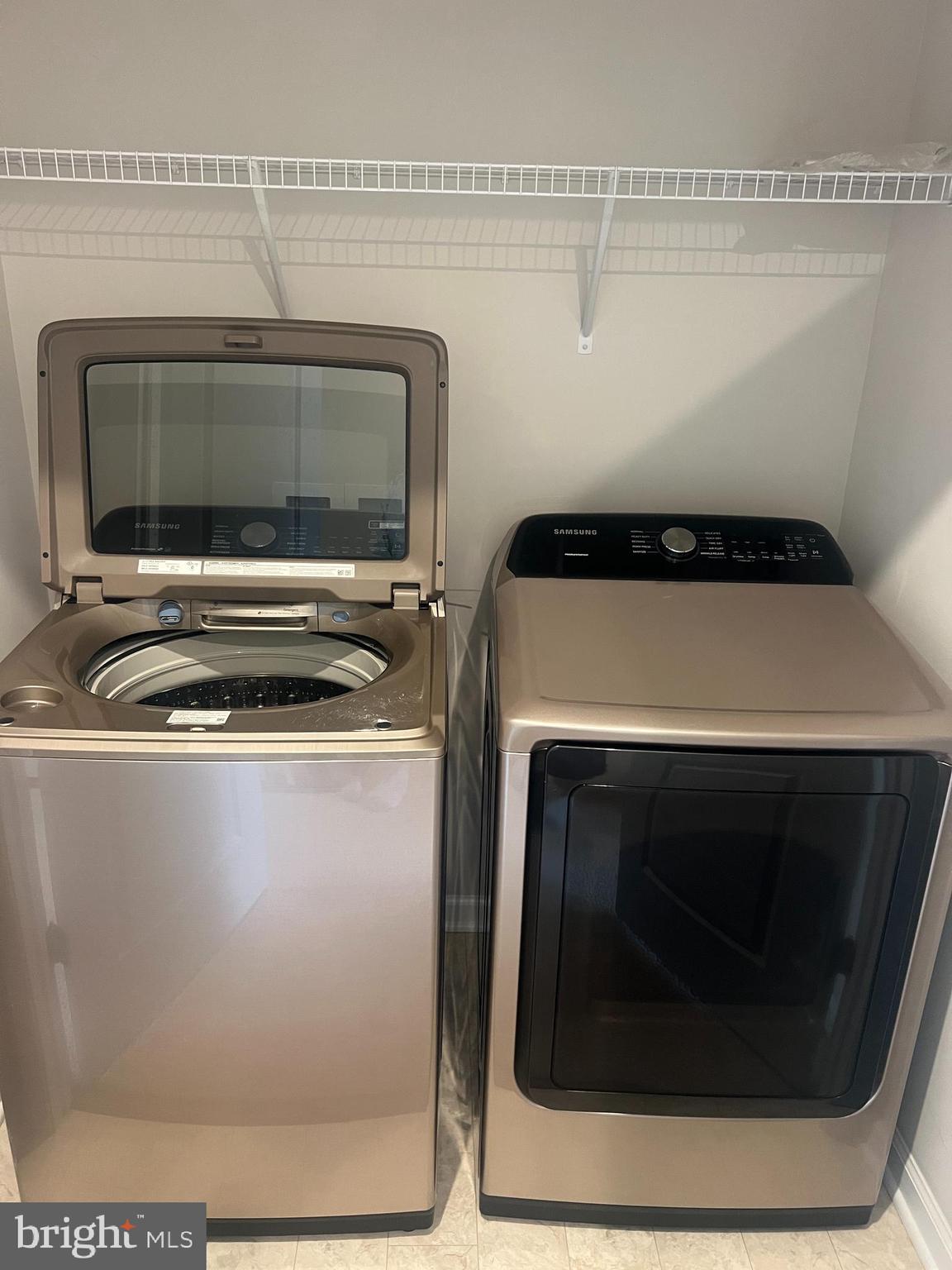 CENTRAL PARK - Residential Lease