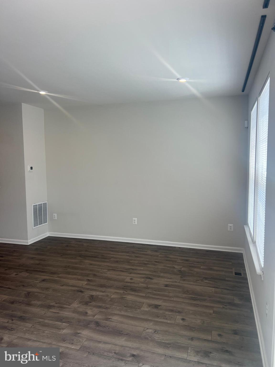 CENTRAL PARK - Residential Lease