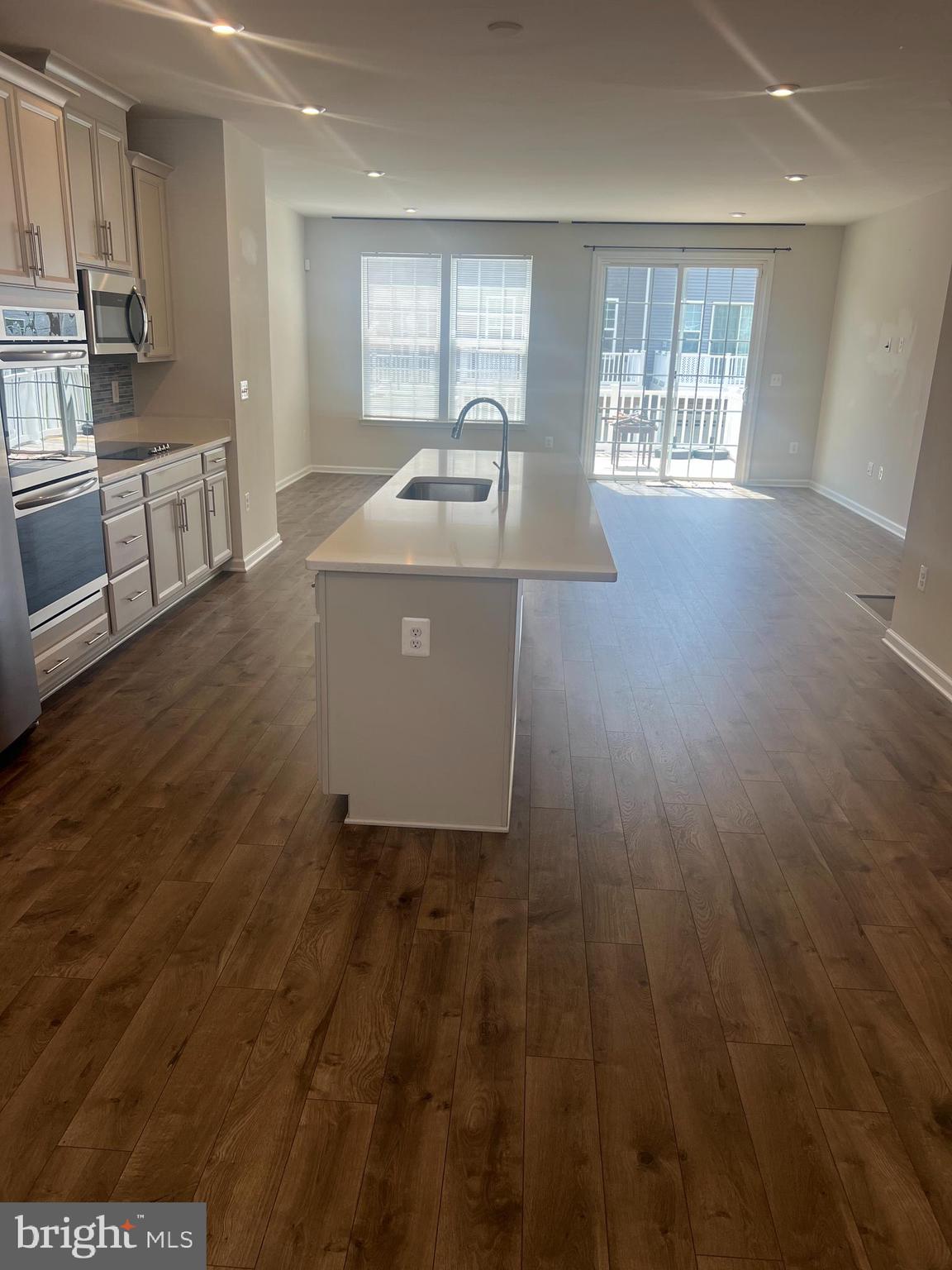 CENTRAL PARK - Residential Lease