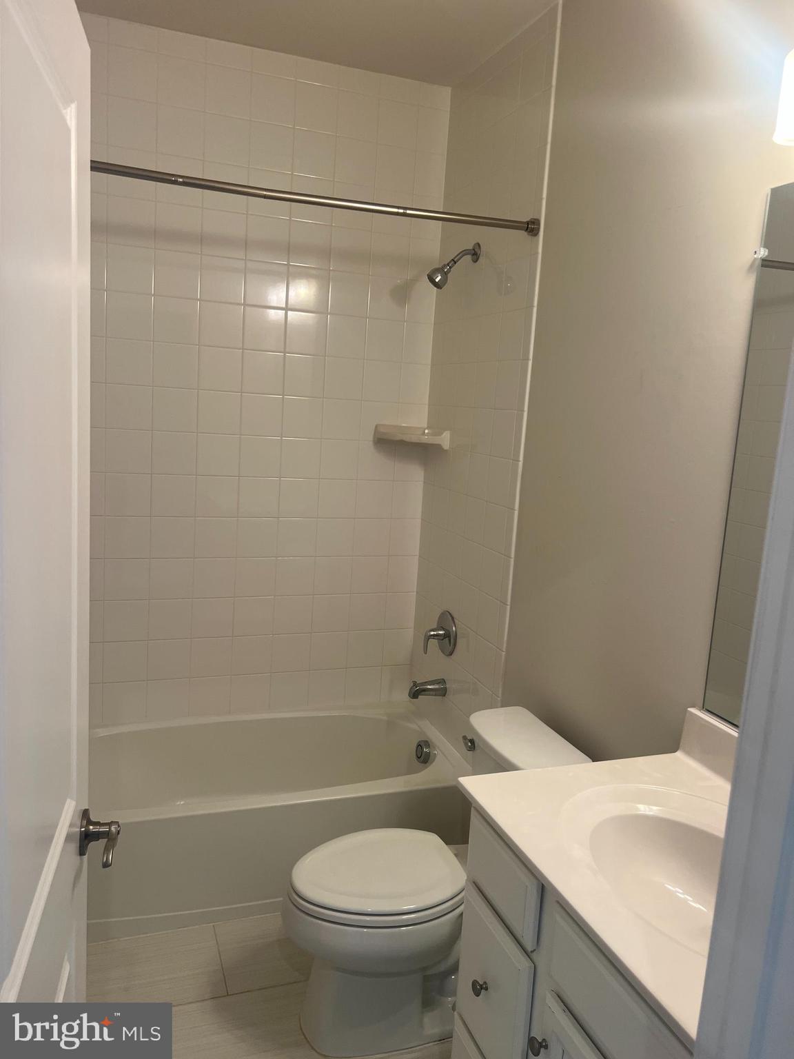 CENTRAL PARK - Residential Lease