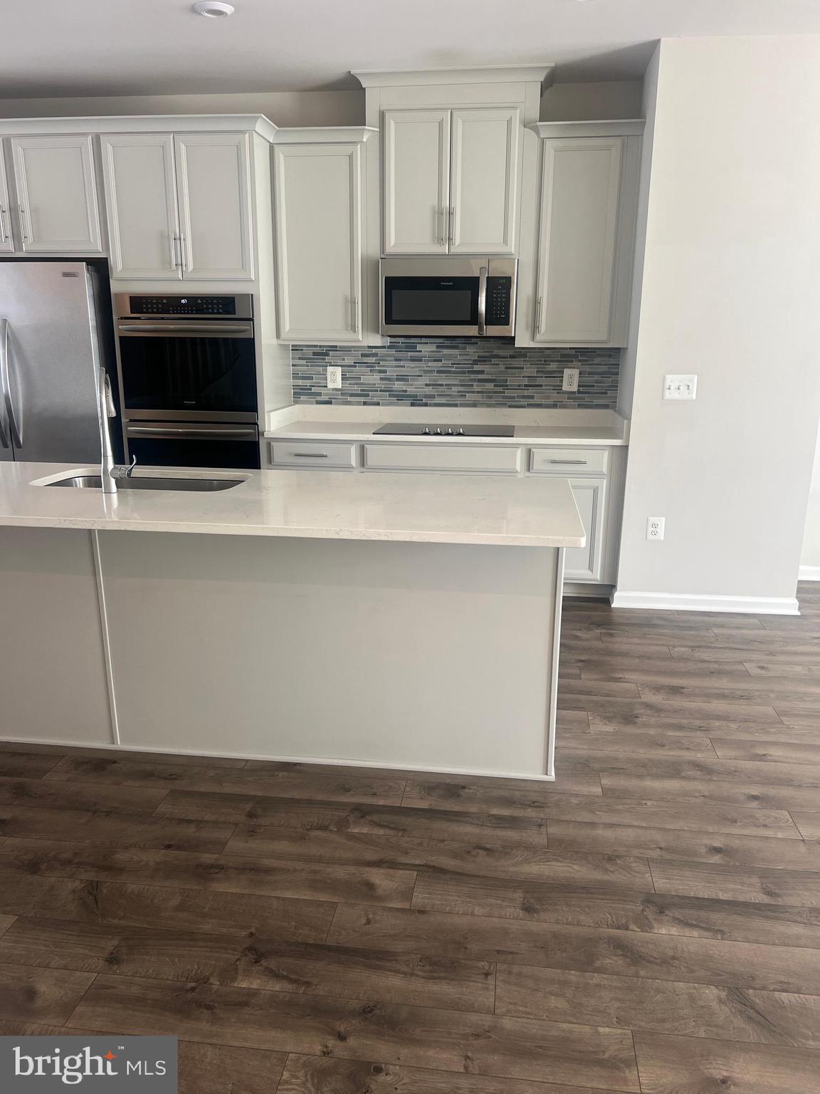 CENTRAL PARK - Residential Lease