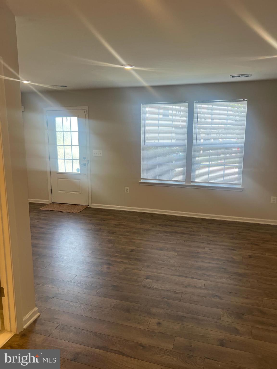 CENTRAL PARK - Residential Lease