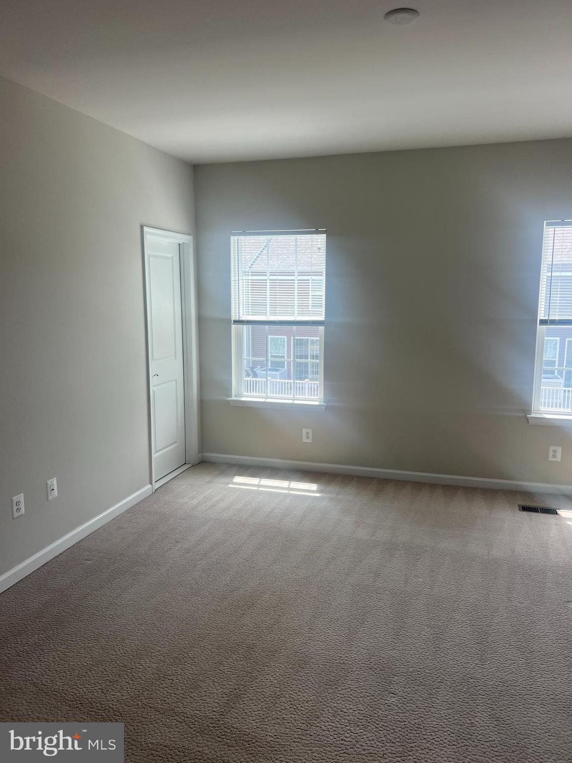 CENTRAL PARK - Residential Lease