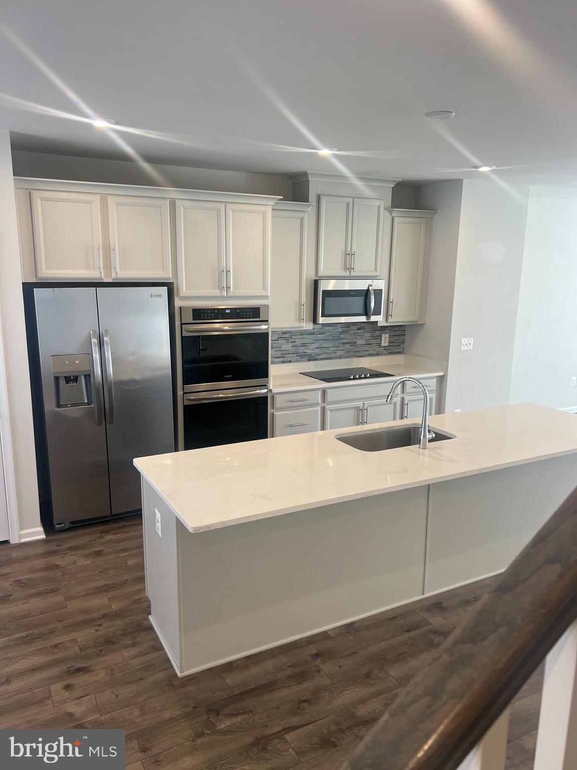 CENTRAL PARK - Residential Lease