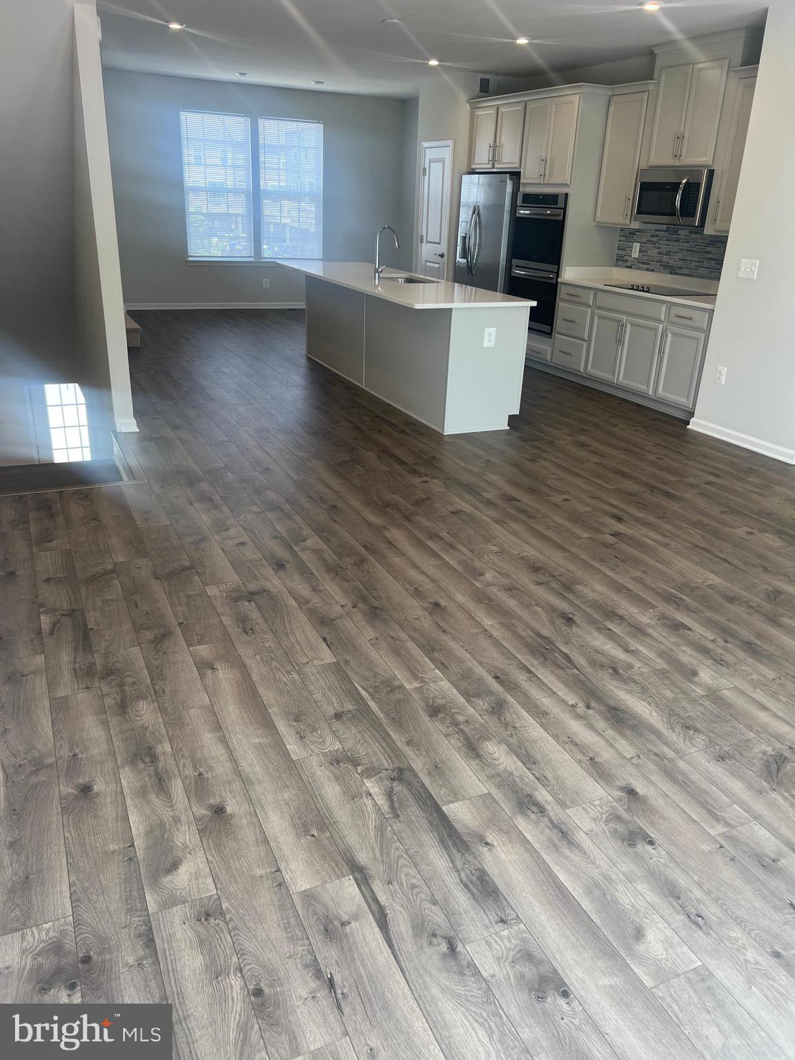 CENTRAL PARK - Residential Lease