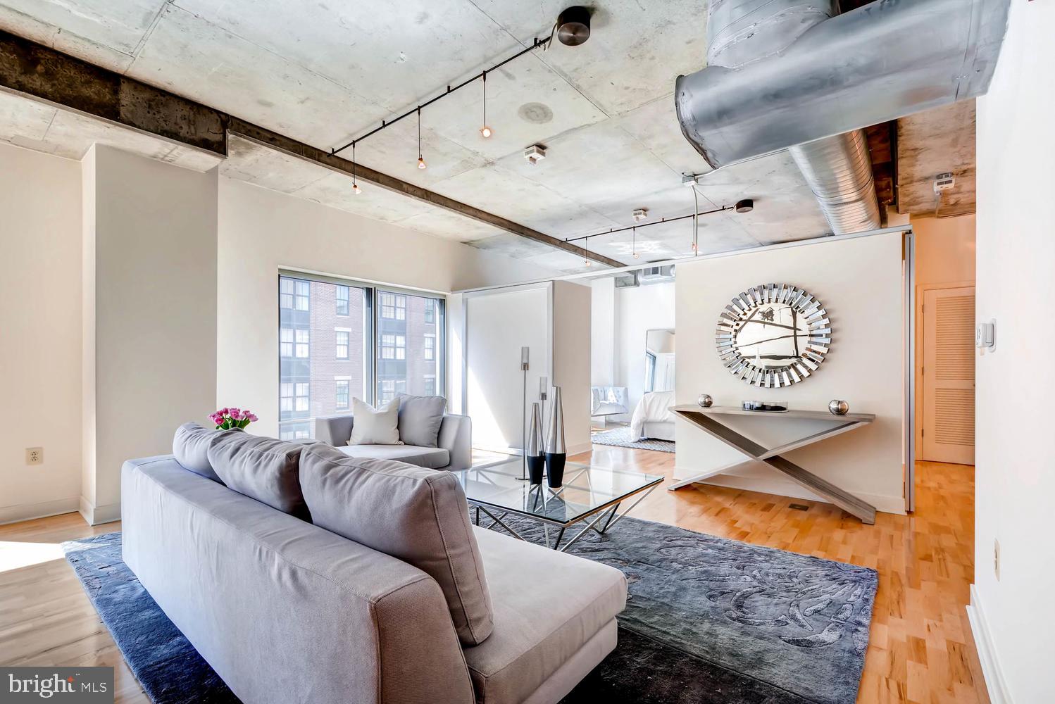 HARBOR EAST - Residential