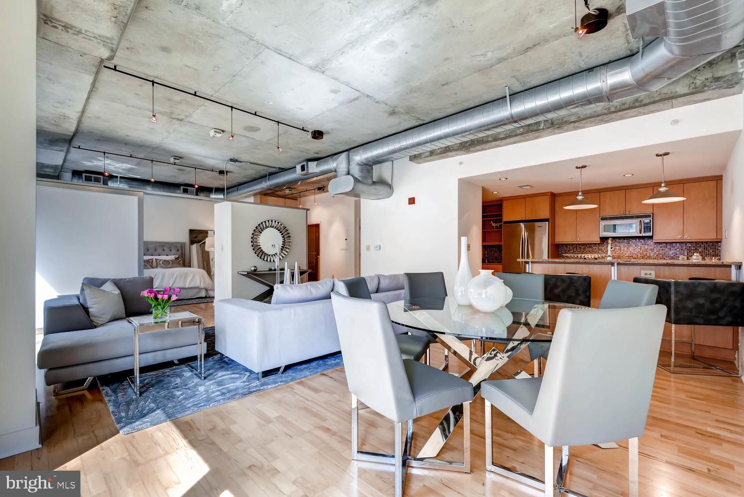 HARBOR EAST - Residential