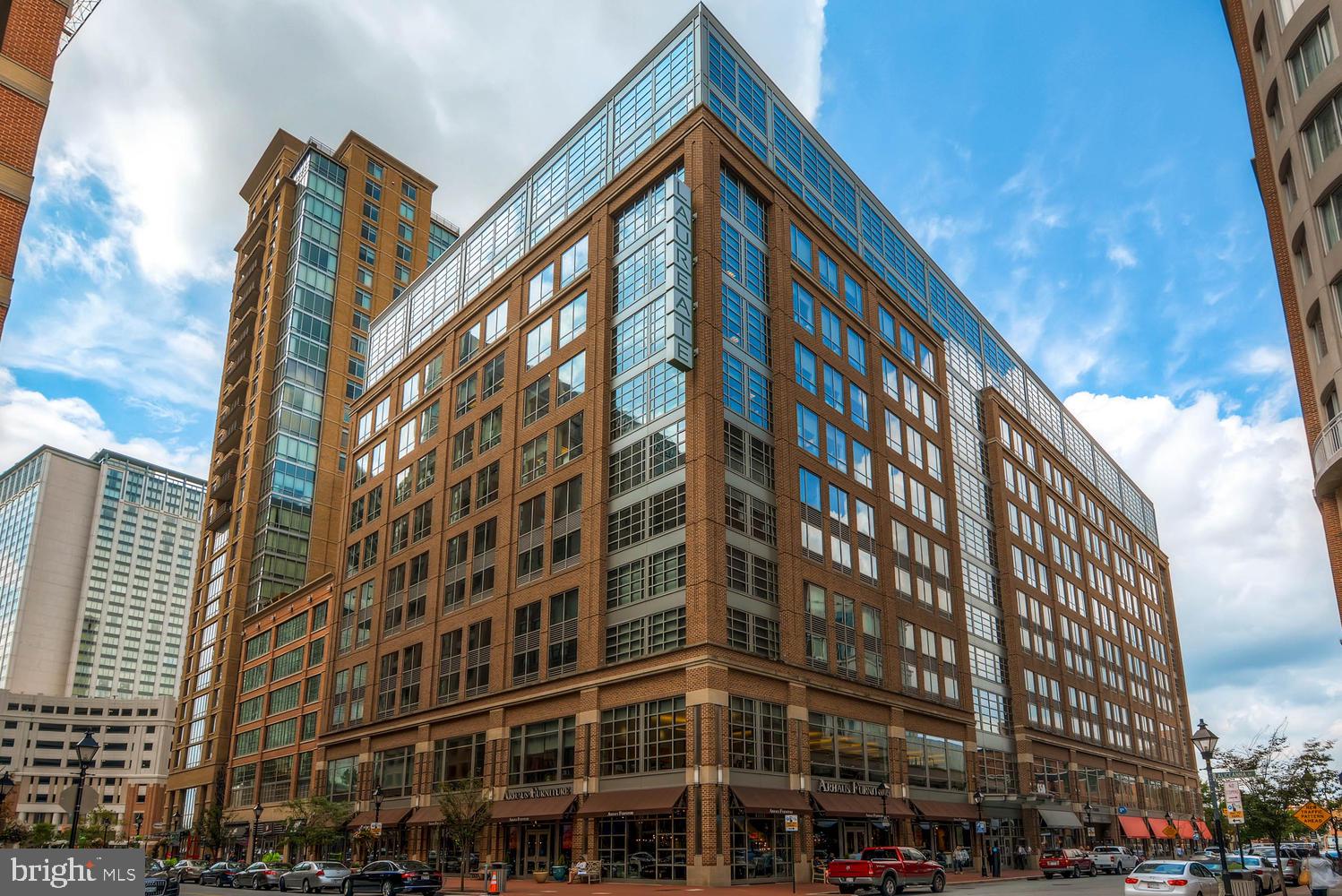 HARBOR EAST - Residential