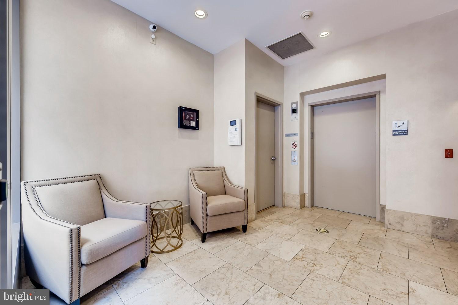 HARBOR EAST - Residential