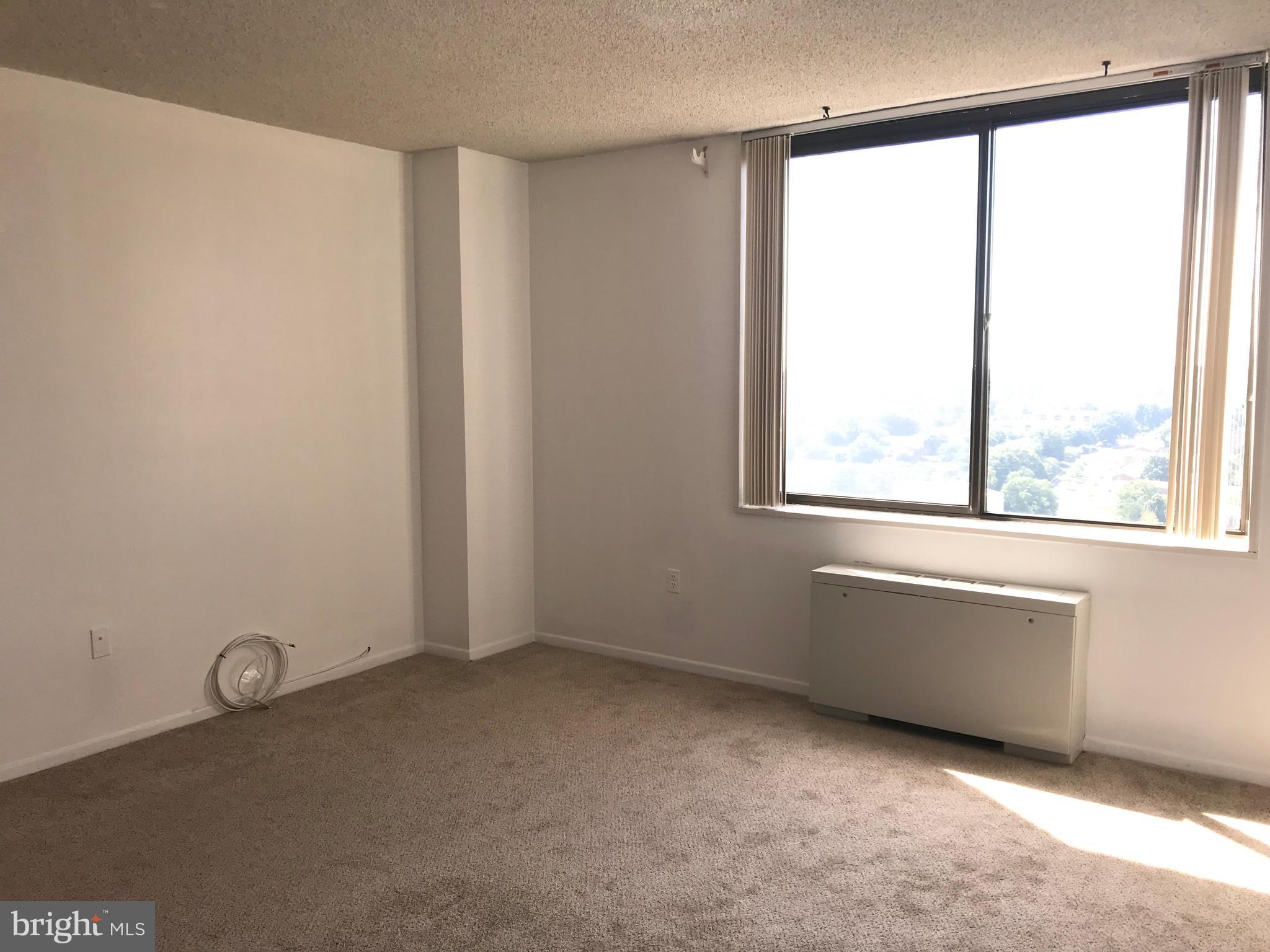 SKYLINE PLAZA - Residential