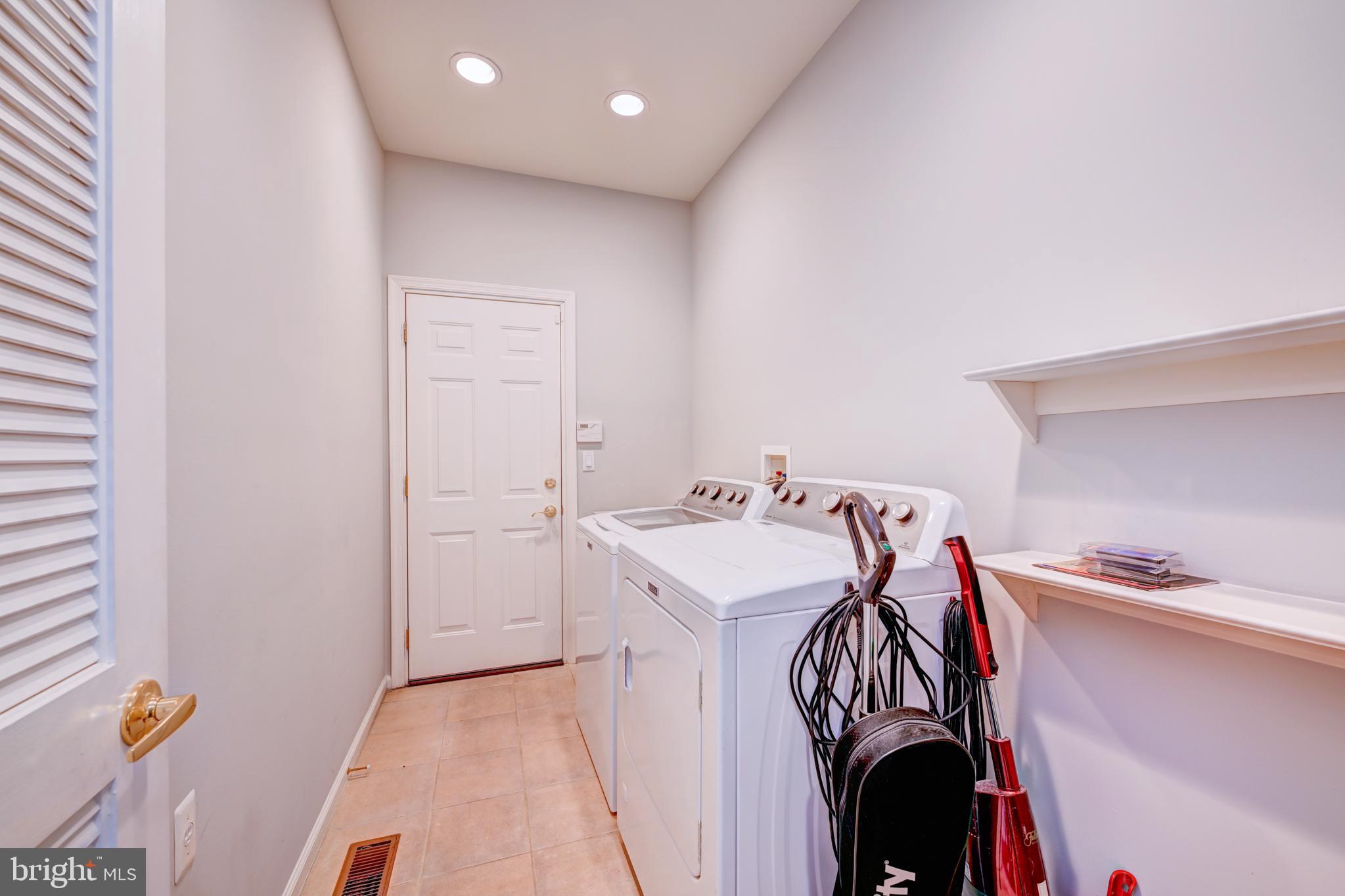 LEGACY OAKS - Residential