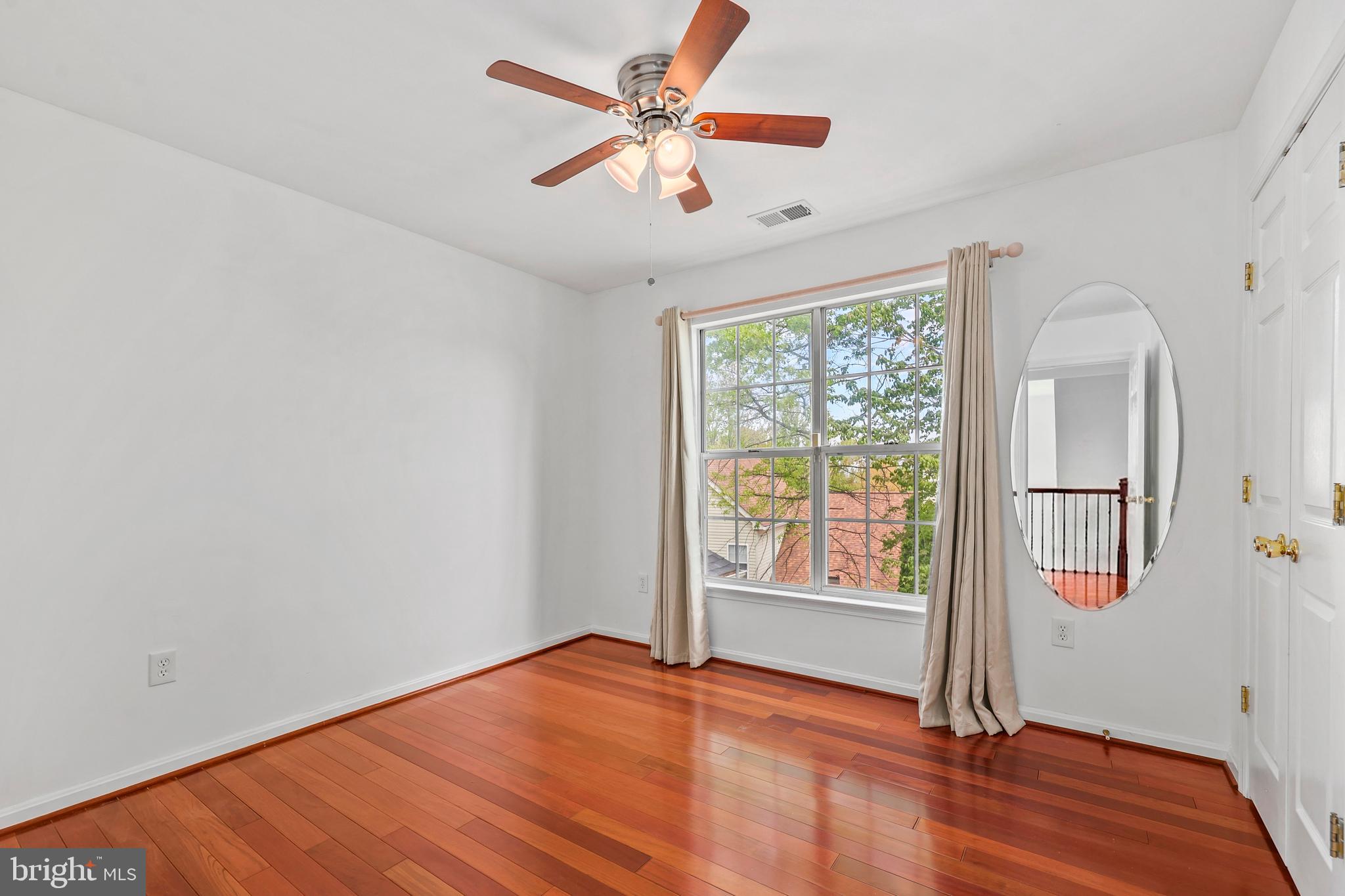 POTOMAC LAKES - Residential