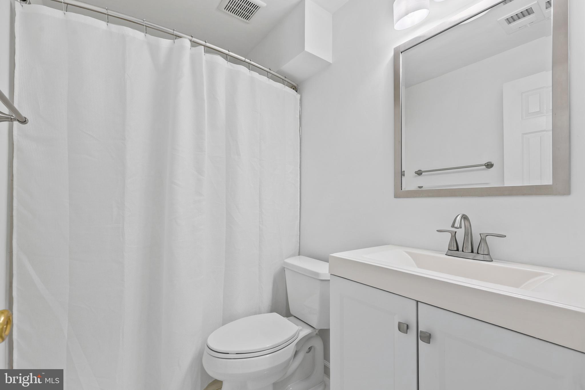 POTOMAC LAKES - Residential