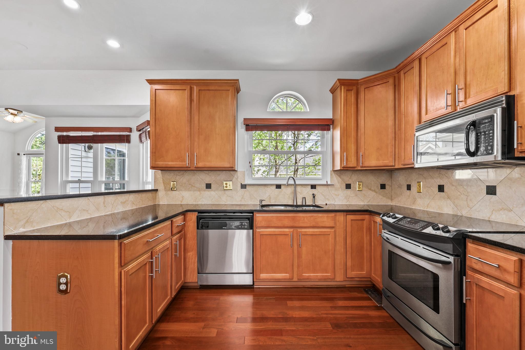 POTOMAC LAKES - Residential