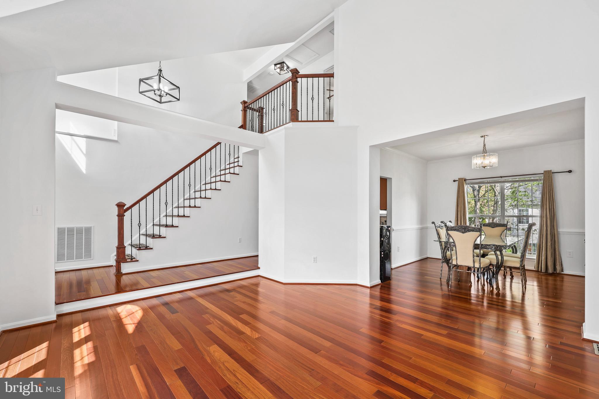 POTOMAC LAKES - Residential