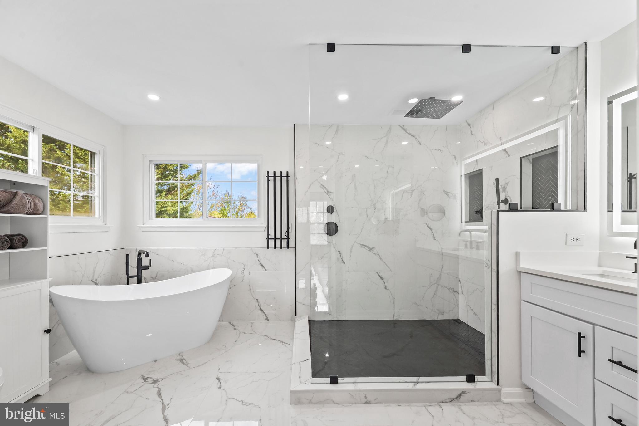 POTOMAC LAKES - Residential