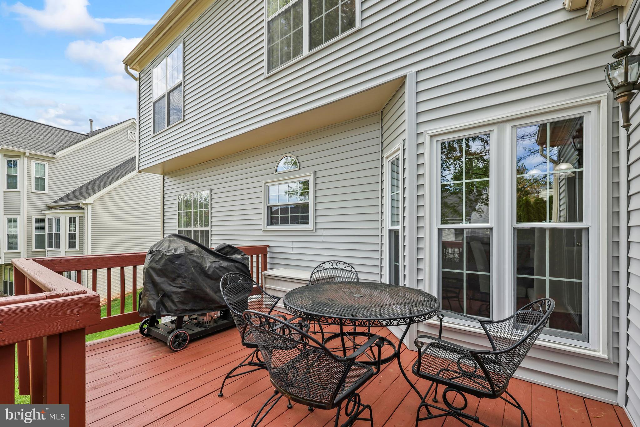 POTOMAC LAKES - Residential