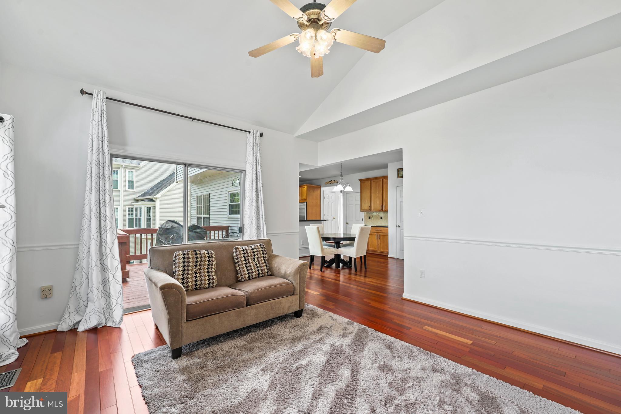 POTOMAC LAKES - Residential