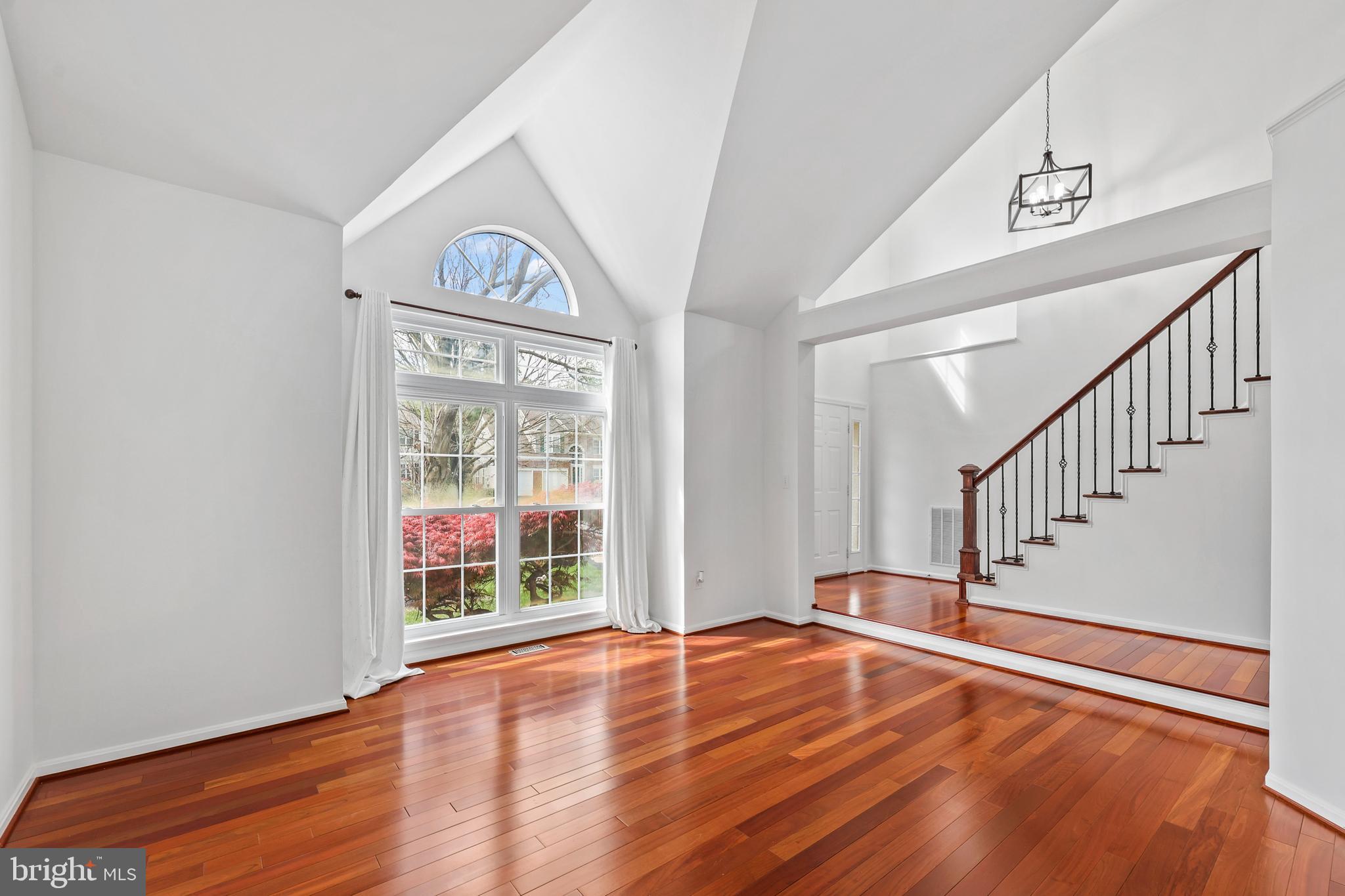 POTOMAC LAKES - Residential