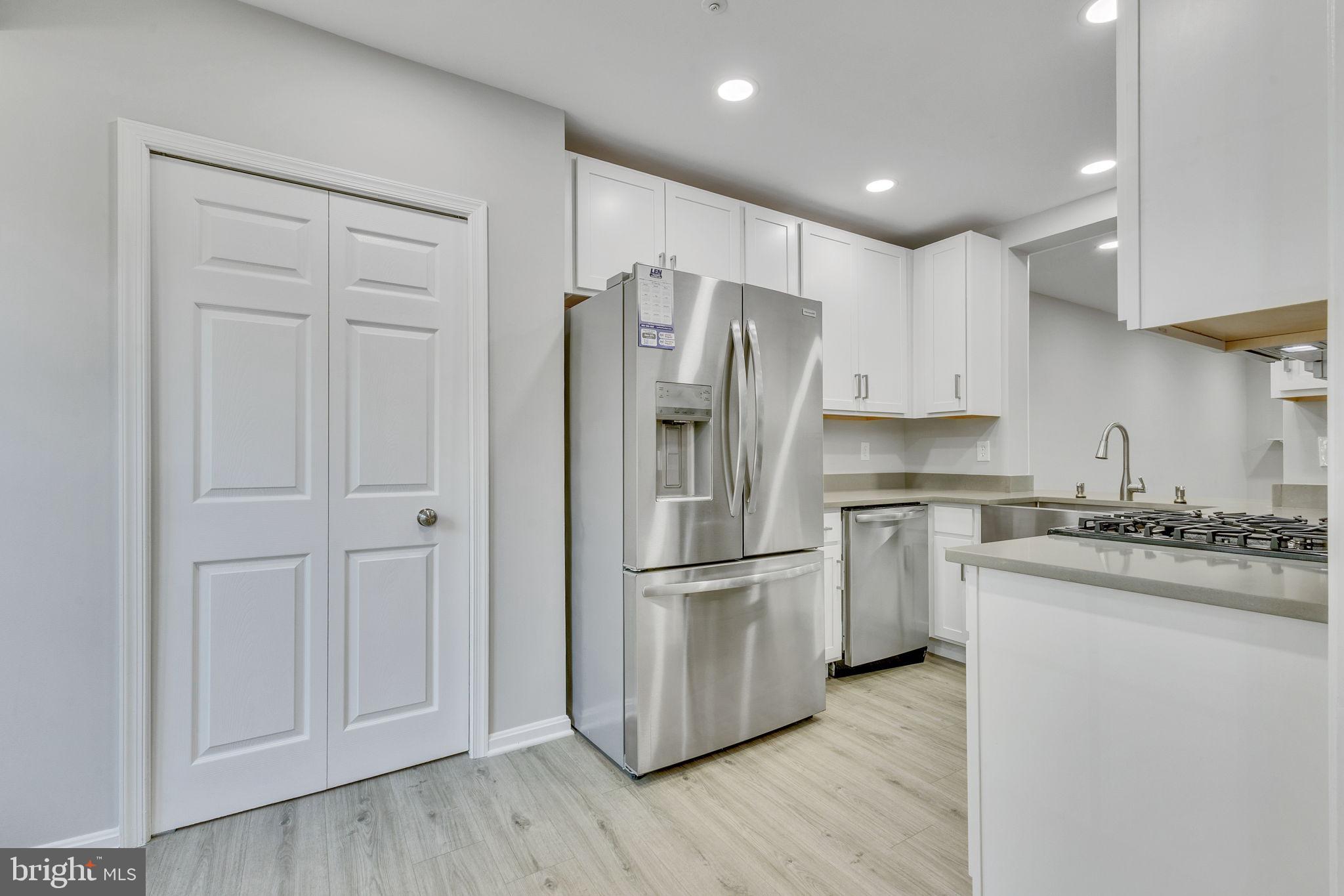 SYCAMORES AT VAN DORN - Residential Lease