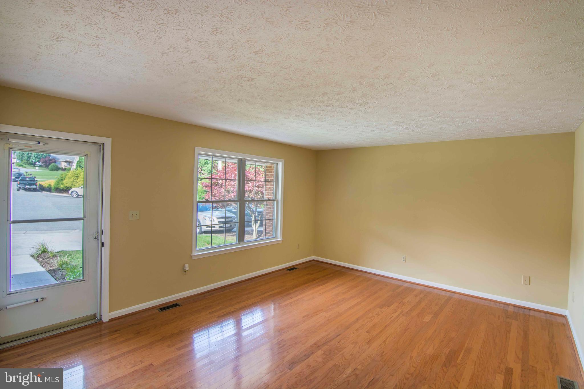 AY VIEW ESTATES - Residential