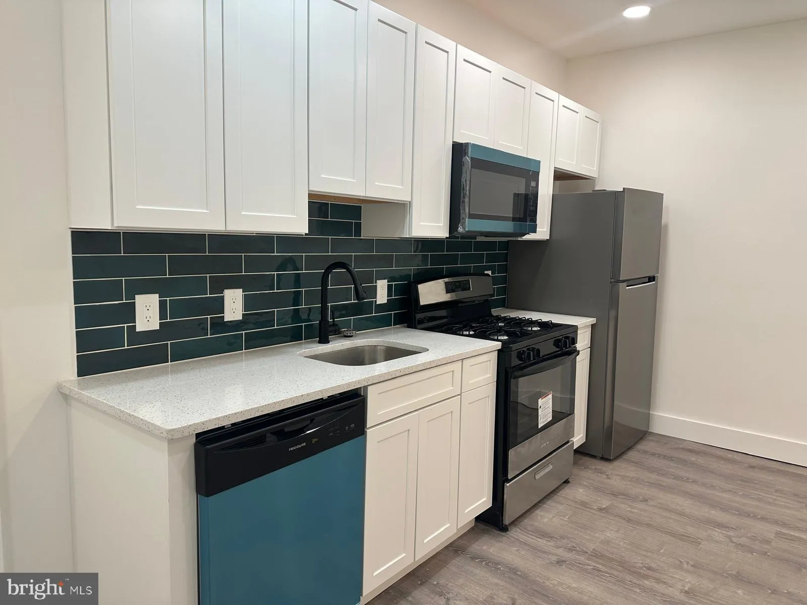 Collingswood, New Jersey 08108, United States, 2 Bedrooms Bedrooms, ,1 BathroomBathrooms,Residential,Active,261