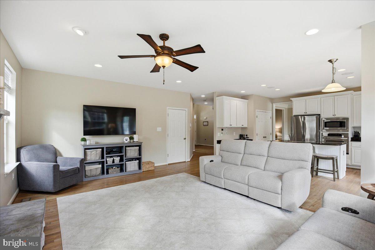 PRINCE FREDERICK CROSSING - Residential