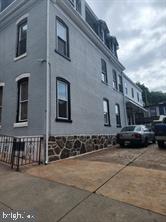 217 GREEN LANE 2