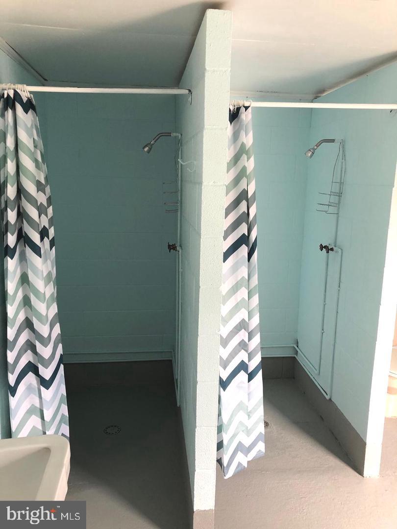 RIVERVIEW ESTATES - Land