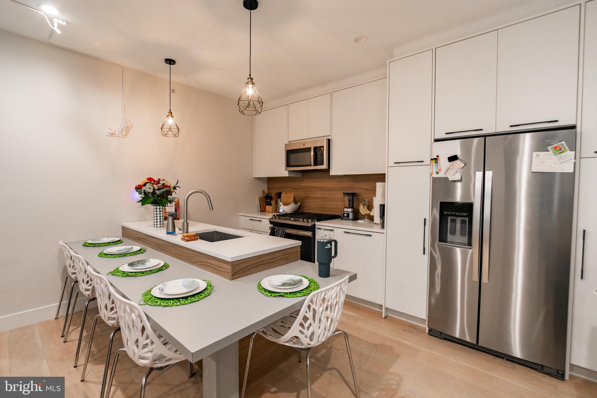 OLDE KENSINGTON - Residential