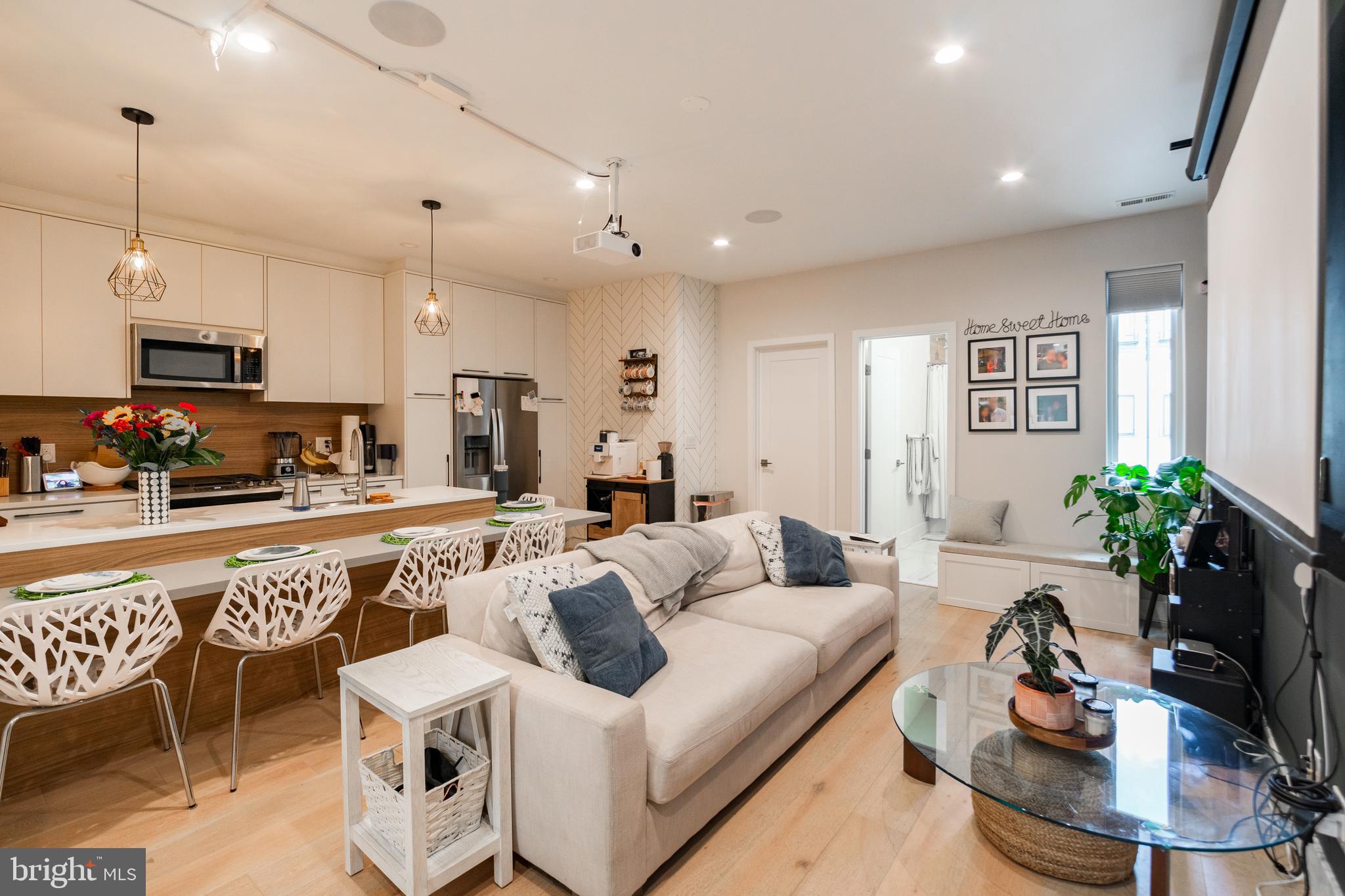 OLDE KENSINGTON - Residential