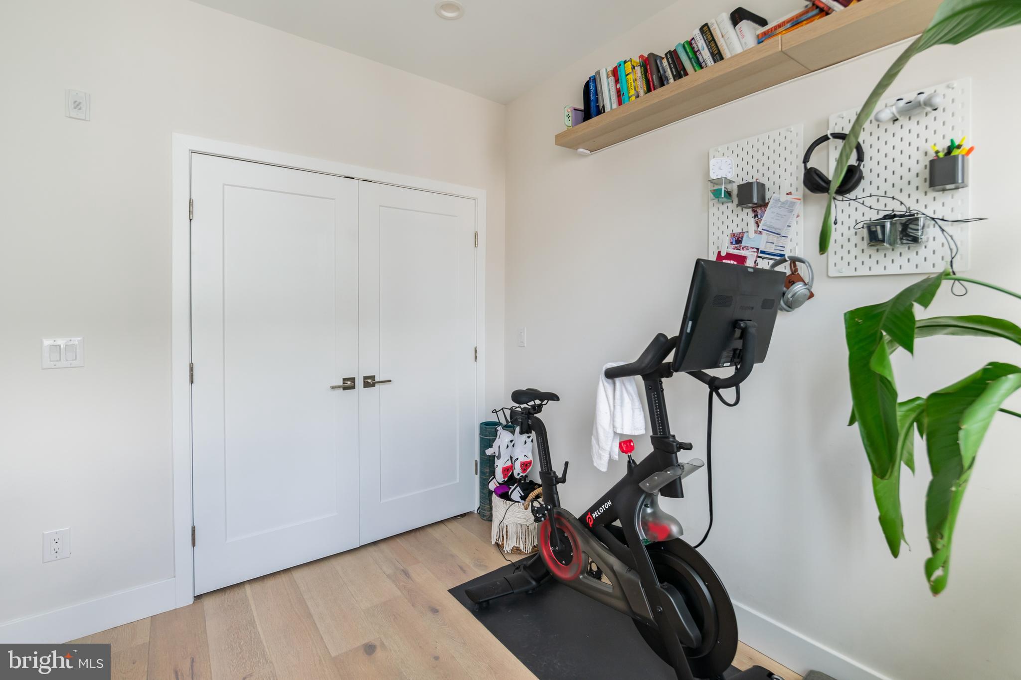 OLDE KENSINGTON - Residential