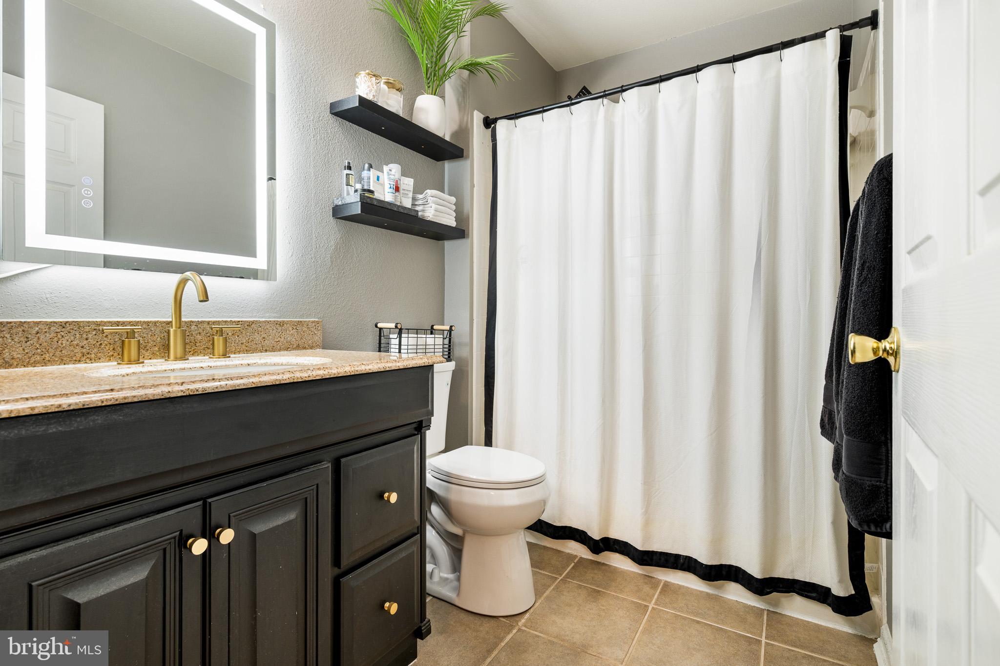 FAIR LAKES CONDO - Residential