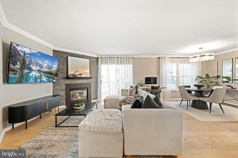 Photo of 12906 Fair Briar Lane, FAIRFAX, VA 22033 (MLS # VAFX2297308)