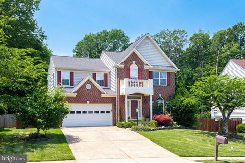5833 RHODE ISLAND DRIVE WOODBRIDGE VA 22193