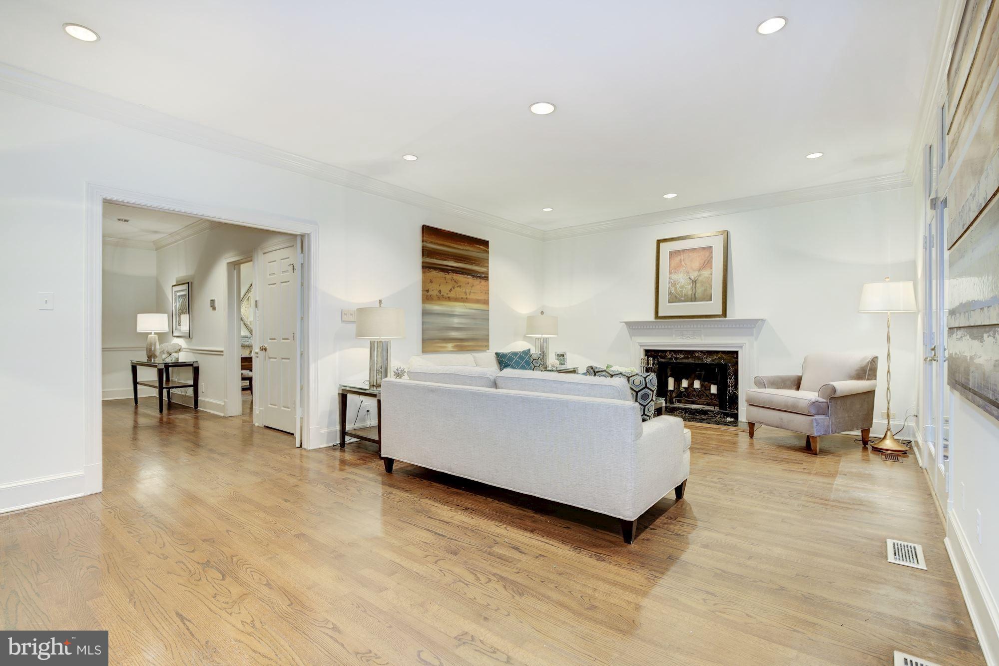 GEORGETOWN - Residential