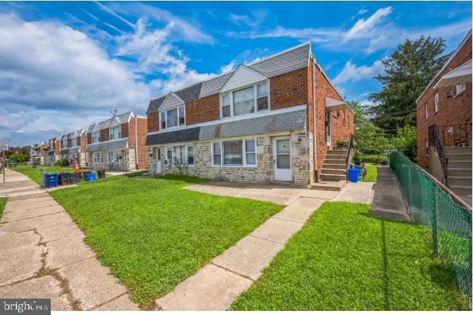 Discover this freshly updated 2-bedroom, 1-bathroom apartment in the Pennypack neighborhood! This bright and inviting home offers a comfortable layout with modern touches throughout.
Both bedrooms are spacious and filled with natural light, and the shared backyard is a great bonus — perfect for relaxing outside or enjoying a quiet evening.
Conveniently located near shops, parks, and public transit, this apartment makes city living simple and stress-free. Don’t miss the chance to make this your next home!