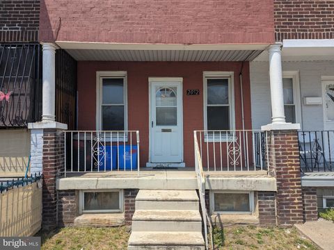 Townhouse For Sale - 2052 Margaret Street<br/> PHILADELPHIA, PA 19124