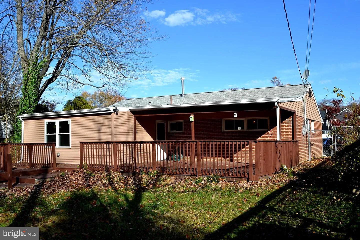 ROSLYN - Residential