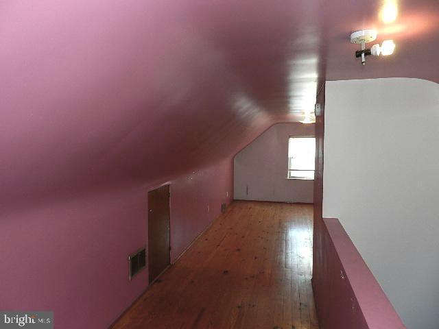 WOODLAND VIEW - Residential