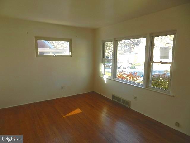 WOODLAND VIEW - Residential